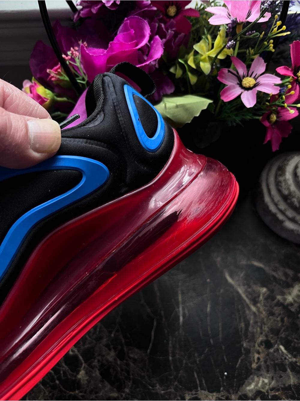 Nike AirMax 720
Streetwear/Lifestyle
Athletic Shoes
Size 4 Youth/5.5 Women - Picture 16 of 16